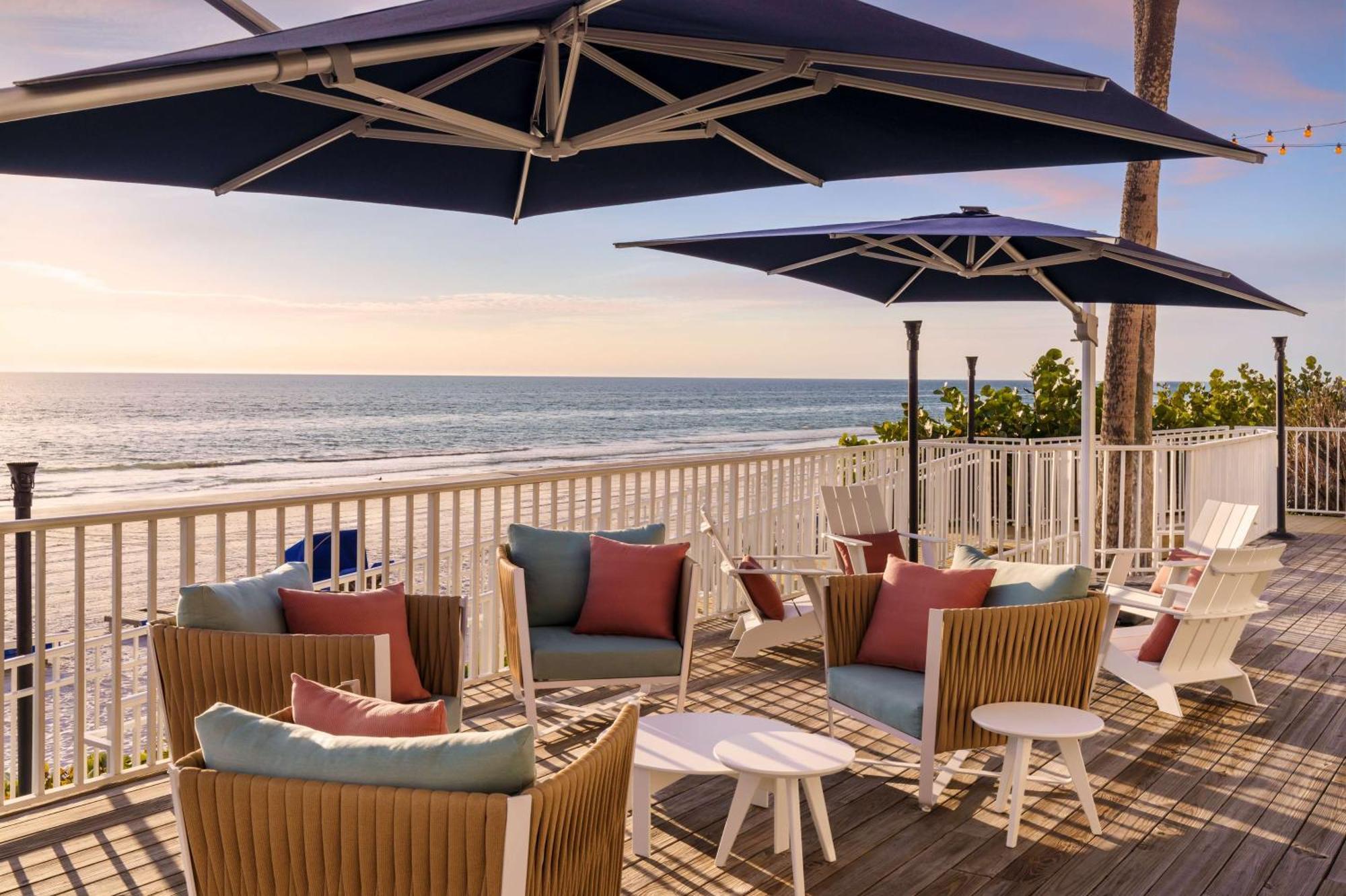 Doubletree Beach Resort By Hilton Tampa Bay - North Redington Beach St. Pete Beach Exterior photo